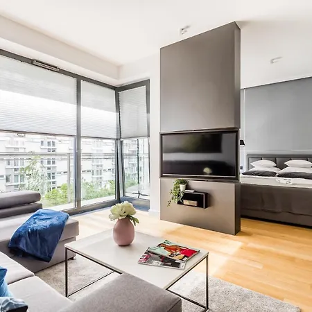 P&o Grzybowska Lux Apartman Varsó